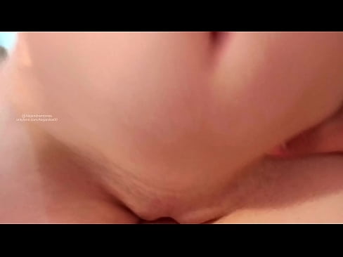 ❤️ میری بہن کے کمرے میں سو رہی تھی اور اسی طرح میں جاگ گئی۔ ہم پر ur.gayasianporn.ru ❤
